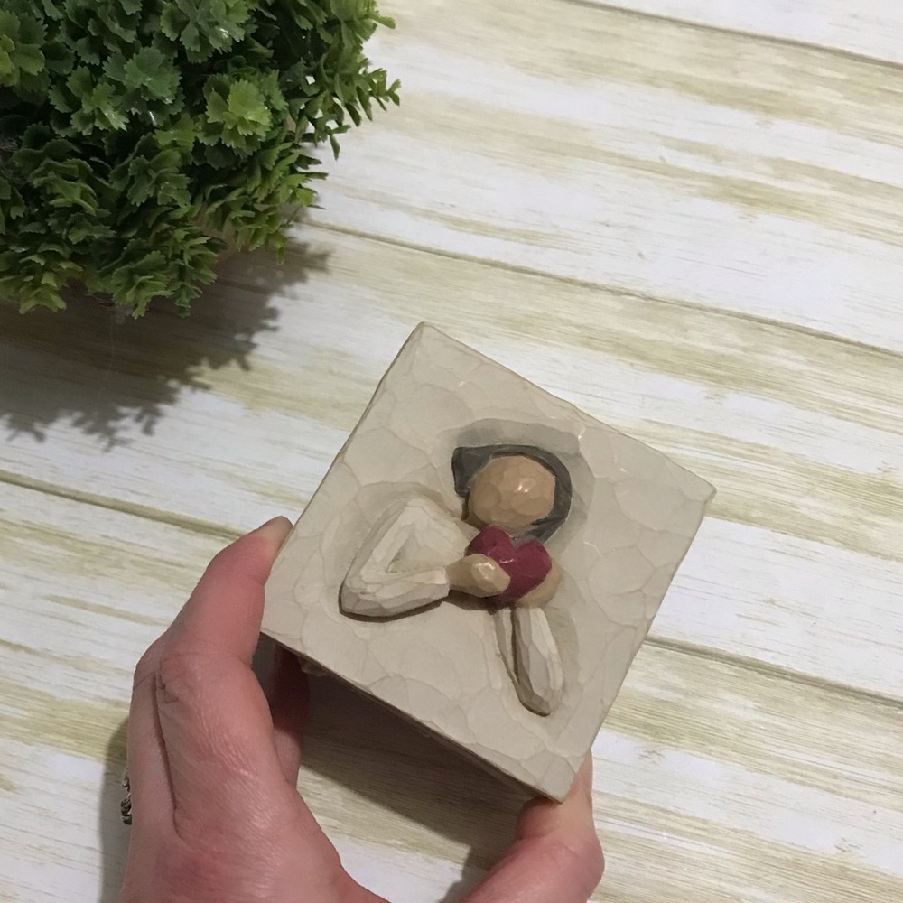 Willow Tree From The Heart Love Heartfelt and True Keepsake Memory Trinket Box